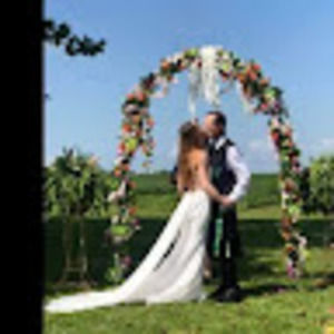 Meet your Posher, Holley